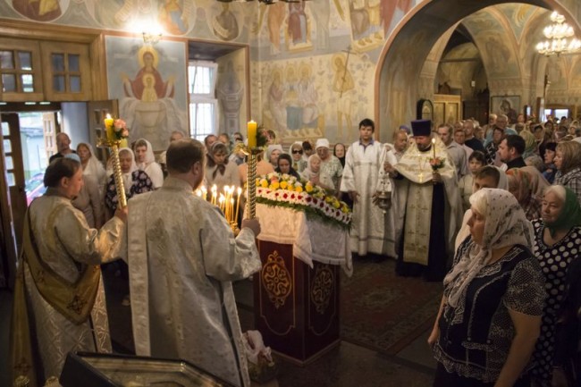 церковь в федосьино новопеределкино. настоятель храма благовещения пресвятой богородицы в федосьино. новопеределкино храм благовещения пресвятой богородицы иконы. храм благовещения пресвятой в федосьино расписание. храм федосьино священники.